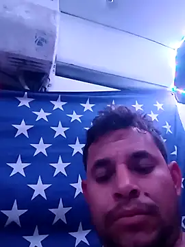 Snapshot of reycorona chatting on 03.21.25 reycorona online show from 03.21.25