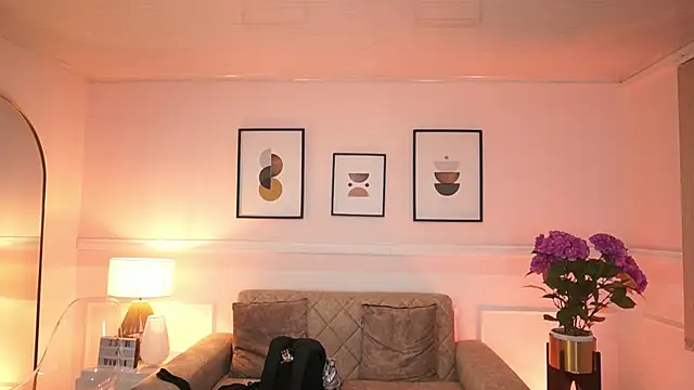 JulesBenett online show from 10.10.25