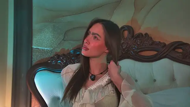 Amanda River online show from 04.18.26