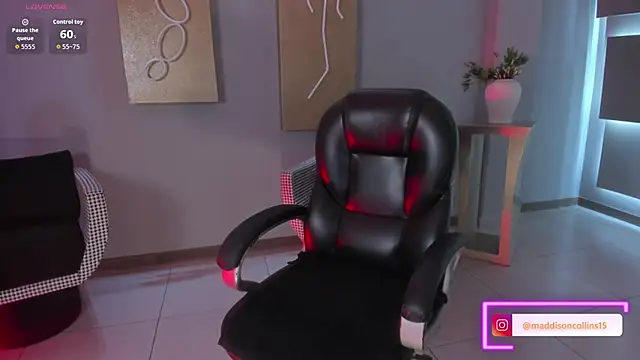 MaddisonCollins online show from 02.04.26