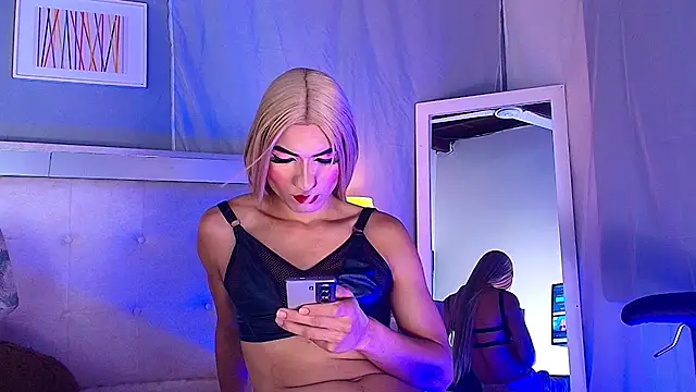 Snapshot of Emily_Castillo_1 chatting on 02.07.26 Emily Castillo 1 online show from 02.07.26