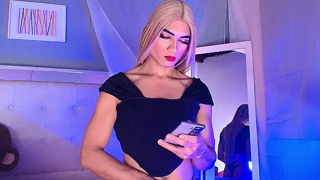 Snapshot of Emily_Castillo_1 chatting on 02.09.26 Emily Castillo 1 online show from 02.09.26