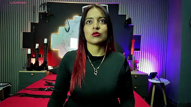 Sarah917 online show from 03.18.25