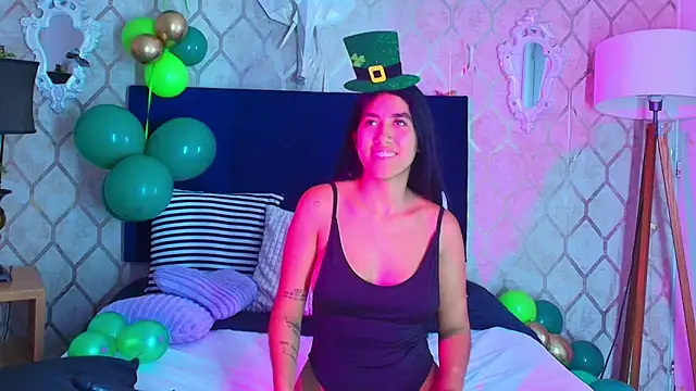 Mia Montess online show from 03.14.25