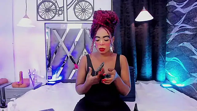 CandyMartinez  online show from 04.17.26