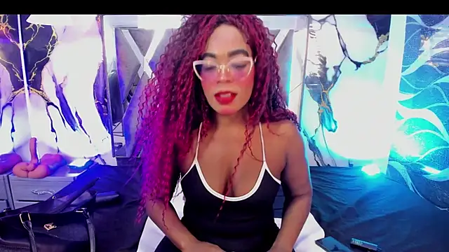 Snapshot of CandyMartinez_ chatting on 05.26.26 CandyMartinez online show from 05.26.26