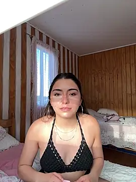 Snapshot of floooohv chatting on 02.07.26 floooohv online show from 02.07.26