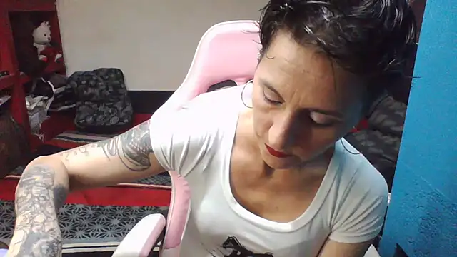 Snapshot of gatitahot-silvy chatting on 07.29.26 gatitahot-silvy online show from 07.29.26