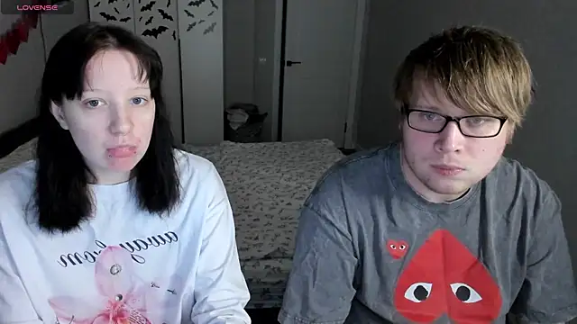 Snapshot of JayMollyy chatting on 04.19.26 JayMollyy online show from 04.19.26