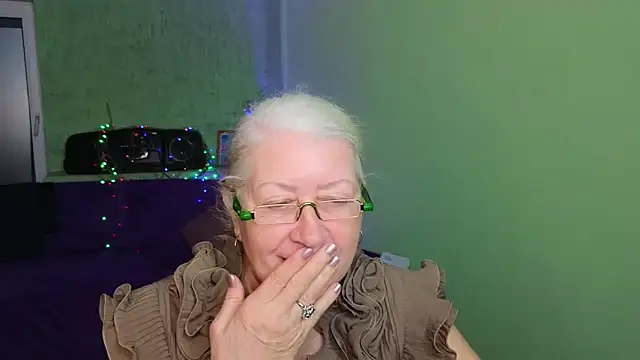 Maya Mayflower online show from 03.19.25