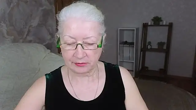 Maya Mayflower online show from 03.20.25