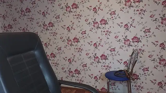 Maya Mayflower online show from 12.18.25