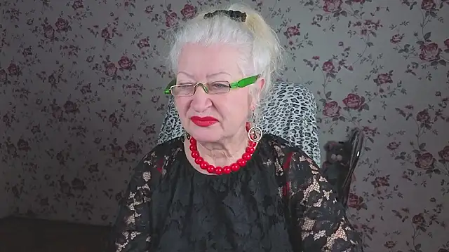 Maya Mayflower online show from 01.11.26