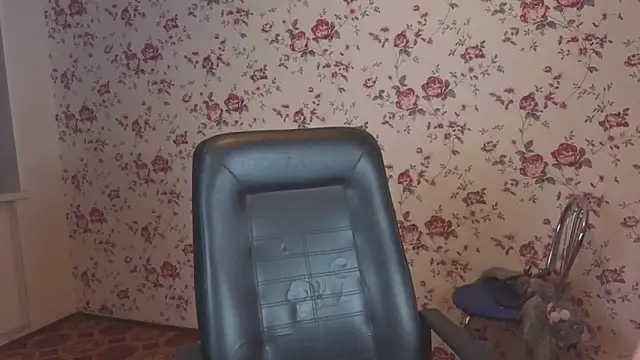 Maya Mayflower online show from 02.12.26