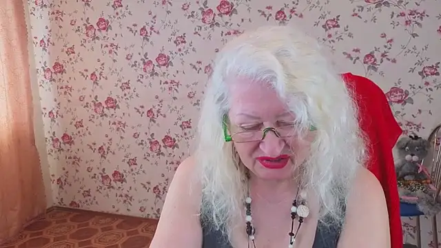 Maya Mayflower online show from 04.06.26