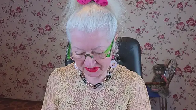 Maya Mayflower online show from 04.09.26