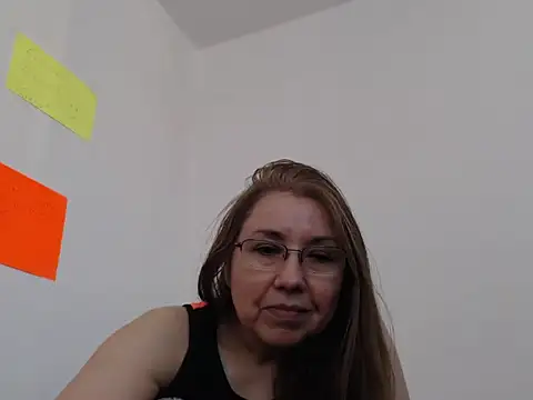 GiaLuvv11 online show from 03.16.26