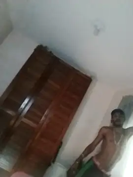 Snapshot of jimmylouies99 chatting on 03.04.25 jimmylouies99 online show from 03.04.25