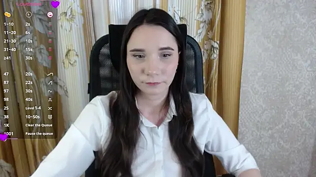 KateForLove online show from 03.10.25