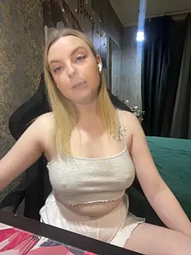 Lina ly online show from 03.18.25