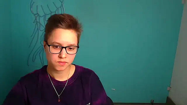 Bella Swannn online show from 03.20.25