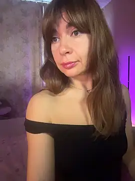 Mary Kiitty online show from 12.04.25