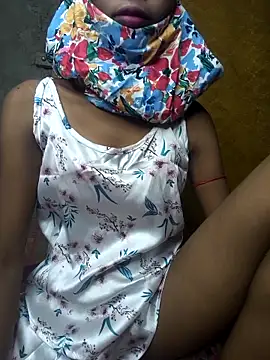 Cutesoma01 online show from 11.17.25