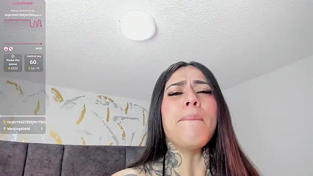 Snapshot of Cristal_Velle chatting on 02.09.26 Cristal Velle online show from 02.09.26