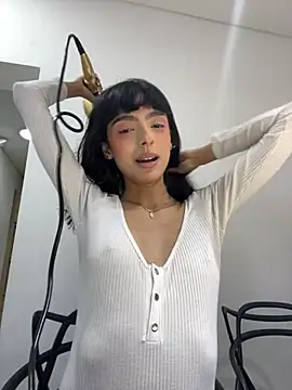 ZaraLuuv online show from 09.28.25