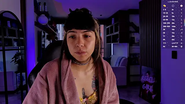 Saraa Desiree online show from 04.13.26