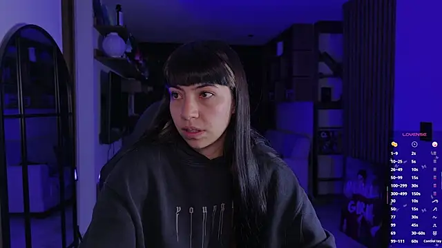 Saraa Desiree online show from 04.16.26