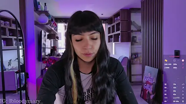 Saraa Desiree online show from 04.24.26