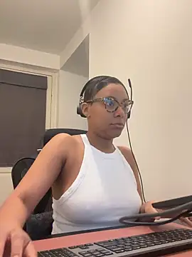 Melia Rayne online show from 03.17.26