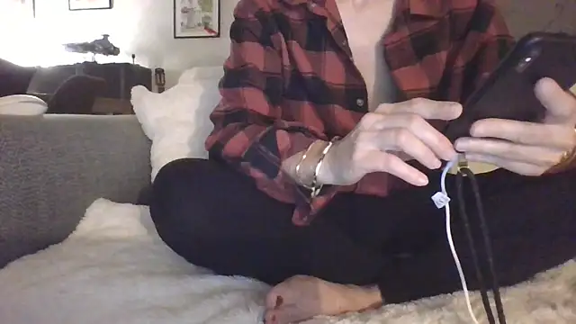 Valentinette online show from 02.05.26