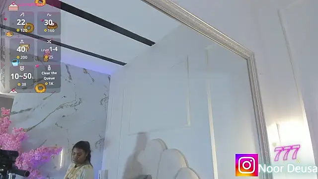 Candaceoweens online show from 03.19.26