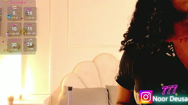 Candaceoweens online show from 03.31.26