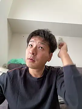Snapshot of waka3232 chatting on 07.17.26 waka3232 online show from 07.17.26