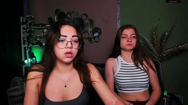 kiki swan online show from 11.26.25