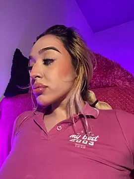 Amorkiss  online show from 01.16.26