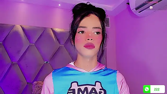 Nina Keyli online show from 11.17.25