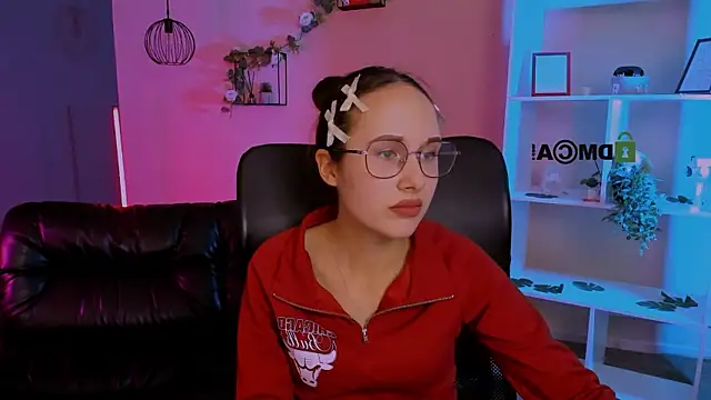 mona cloud online show from 03.24.26