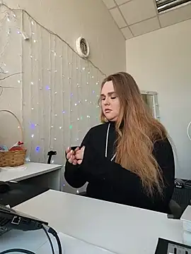 Juicy PeachLux online show from 05.22.26