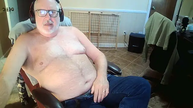 superbearboss online show from 11.25.25