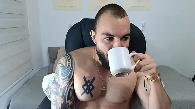 Isaac Carter online show from 10.10.25