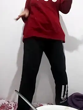 Snapshot of saraaxx1 chatting on 03.13.25 saraaxx1 online show from 03.13.25