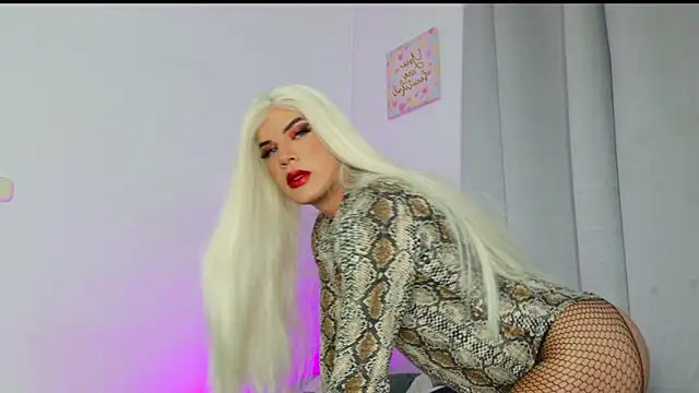 isahilton1 online show from 03.11.25