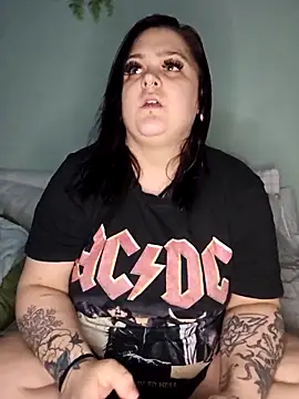 Saucy-Serenity online show from 04.15.26