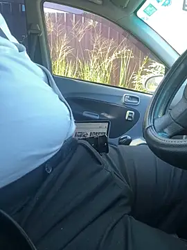 dam-her-boy online show from 03.26.26