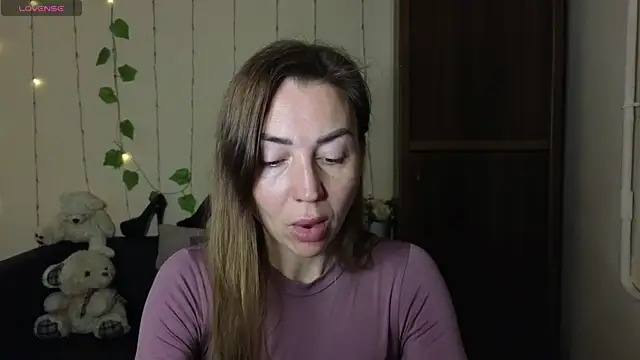 Kiss julli88I online show from 03.13.25