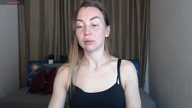 Kiss julli88I online show from 03.17.25